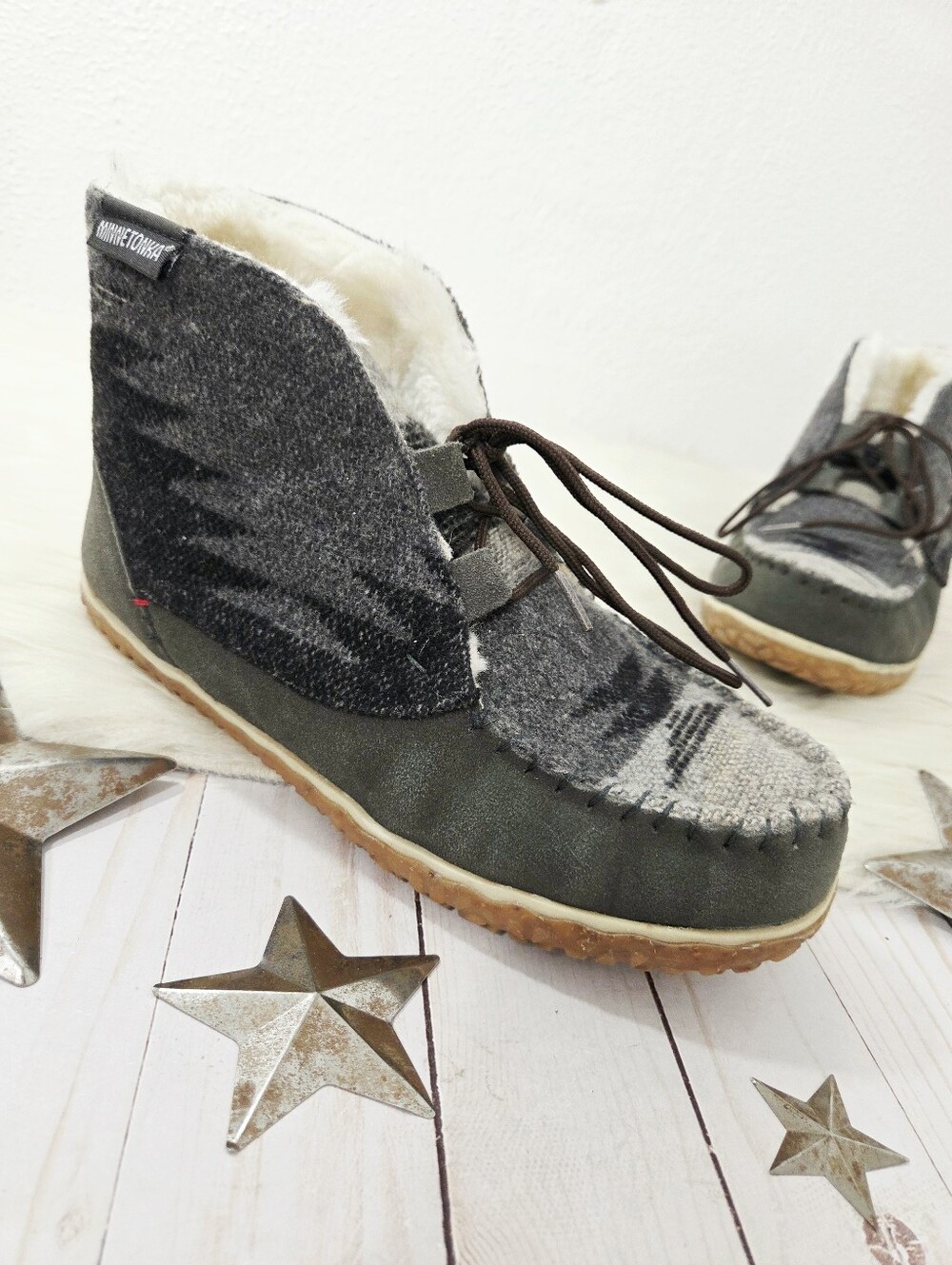 Minnetonka Torrey Bootie Slipper Gray suede aztec boho Women's size 10